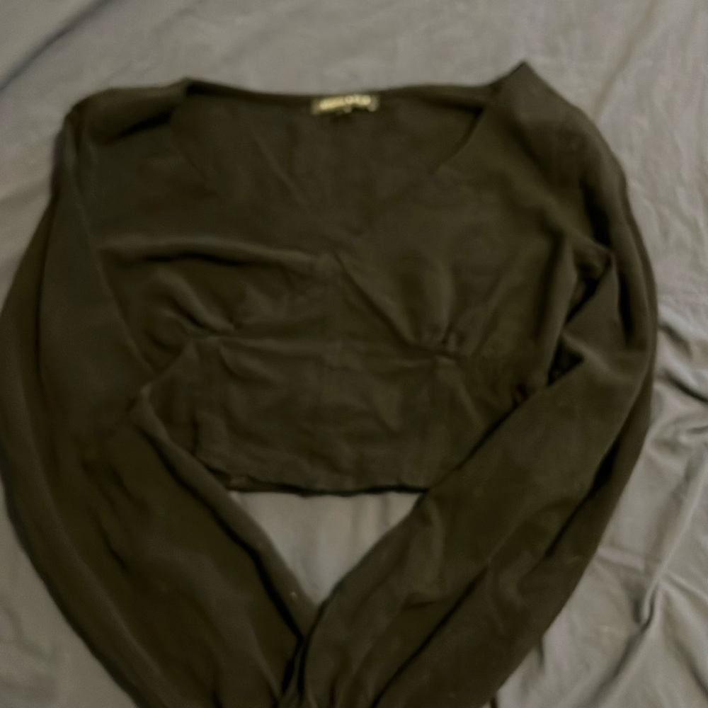 Black Kendall and Kylie top